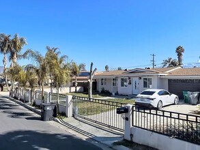 25440 Plymouth St in Hemet, CA - Building Photo - Building Photo