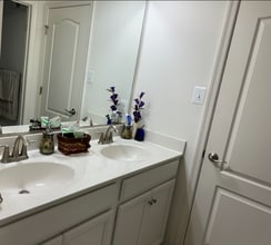 9210 Deer Village Dr in Laurel, MD - Building Photo - Building Photo