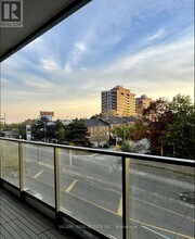 2885 Bayview Ave in Toronto, ON - Building Photo - Building Photo