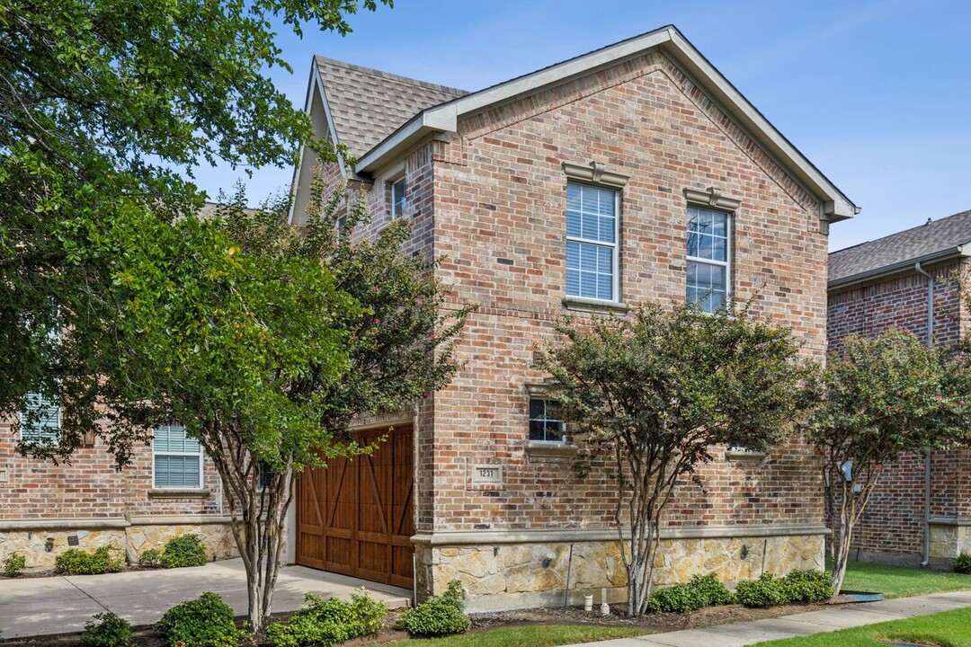 1231 Bethel School Ct in Coppell, TX - Building Photo