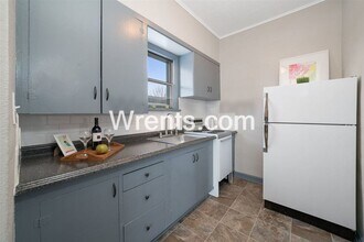 1712 E Sanson Ave in Spokane, WA - Building Photo - Building Photo