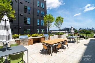 3305 South Blvd, Unit A7 in Charlotte, NC - Foto de edificio - Building Photo