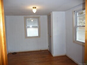 18 Kelly Hill Rd in Otisville, NY - Building Photo - Building Photo