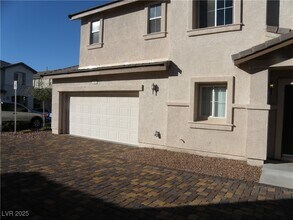 1004 Appaloosa Hills Ave in North Las Vegas, NV - Building Photo - Building Photo