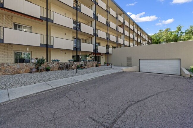 777 Saturn Dr in Colorado Springs, CO - Building Photo - Building Photo