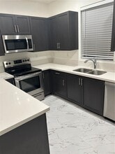 2831 SW 16th Ter in Fort Lauderdale, FL - Building Photo - Building Photo