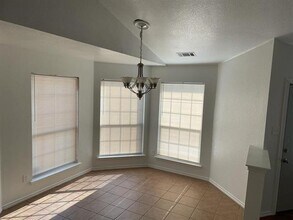 6324 Geneva Ln in Fort Worth, TX - Building Photo - Building Photo