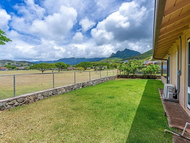 1114 Akipola St in Kailua, HI - Building Photo - Building Photo