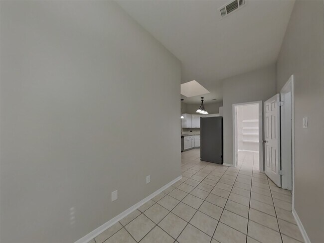 18707 Singing Woods Dr in Humble, TX - Foto de edificio - Building Photo