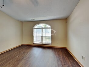 1399 Palm Ct in Greenfield, IN - Foto de edificio - Building Photo