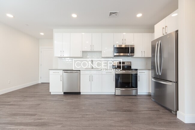 1069 Tremont St in Boston, MA - Building Photo - Building Photo