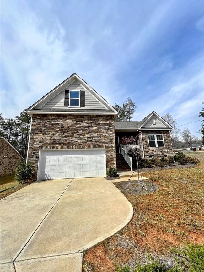 8149 Long Island Rd in Catawba, NC - Building Photo - Building Photo