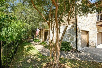 1310 W Parmer Ln in Austin, TX - Foto de edificio - Building Photo