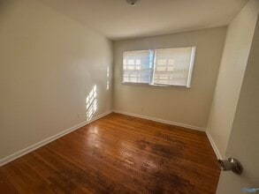 4605 Broadmeadow Ln NW in Huntsville, AL - Building Photo - Building Photo