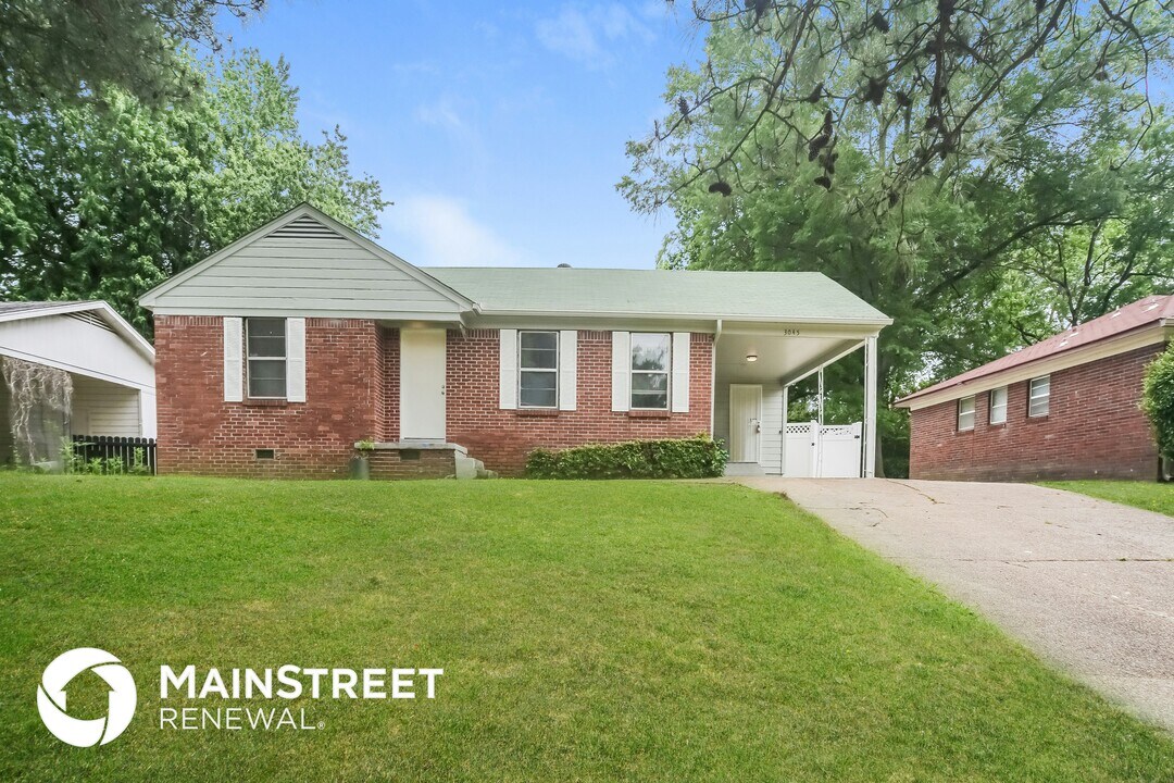 3045 Beauchamp Dr in Memphis, TN - Foto de edificio