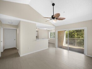 284 Village Blvd in Tequesta, FL - Building Photo - Building Photo