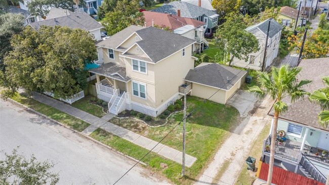 property at 1815 28th St