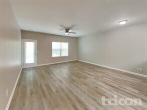 7514 Mary Jo Helms Dr in Charlotte, NC - Building Photo - Building Photo