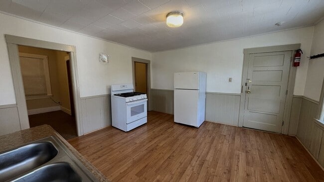 4 Thenius St in Worcester, MA - Building Photo - Building Photo