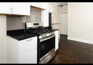 3821 N Greenview Ave in Chicago, IL - Building Photo - Building Photo