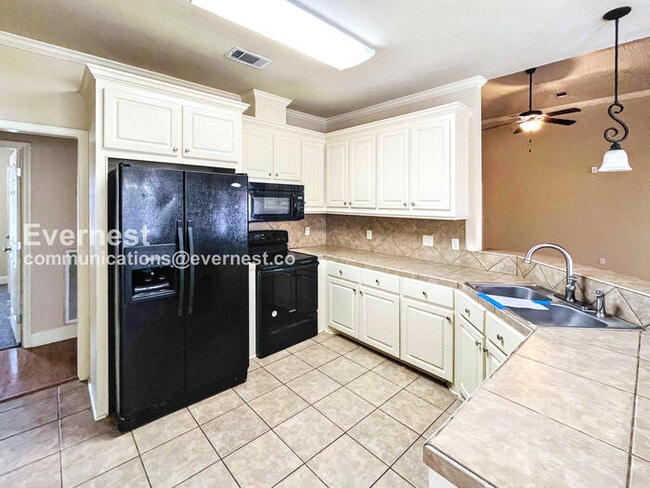 806 Meadow Way Cove in Jackson, MS - Building Photo - Building Photo