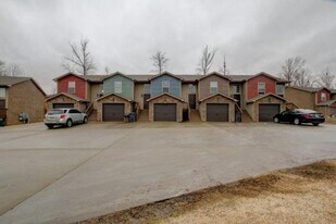 992-C S Ash Ridge Dr in Clarksville, TN - Building Photo