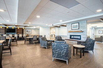 Oakmont Senior Community in Verona, WI - Building Photo - Interior Photo