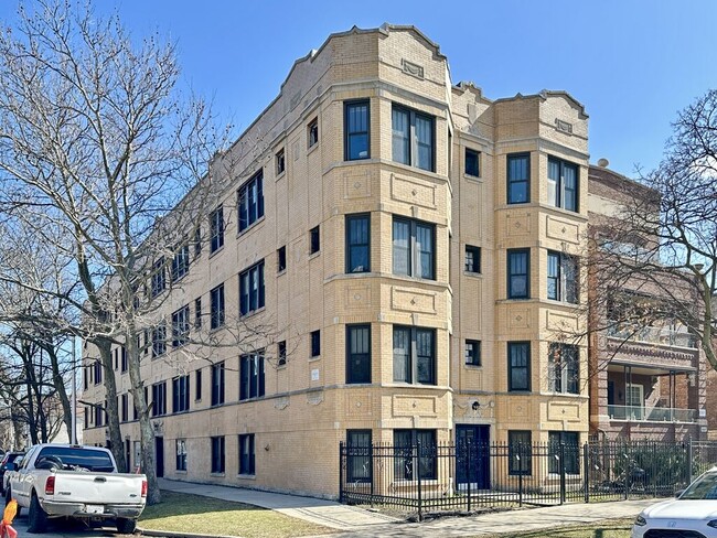 2869 W McLean Ave, Unit 1