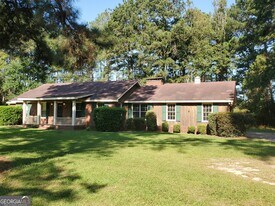 1331 2nd St in Dudley, GA - Building Photo