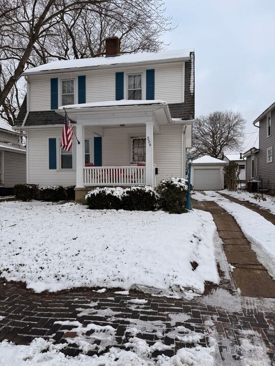 559 E Chestnut St in Lancaster, OH - Building Photo