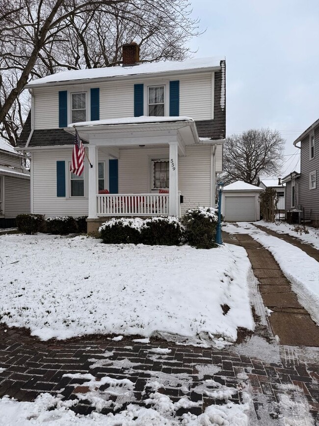 property at 559 E Chestnut St