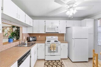 3776 Inverrary Blvd in Lauderhill, FL - Building Photo - Building Photo