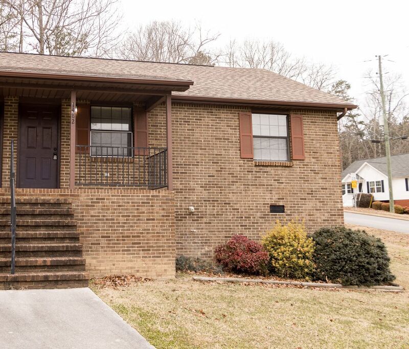 1418 Baggett Rd in Ringgold, GA - Building Photo