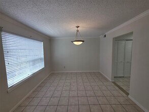 2114 Greenbriar Colony Dr in Houston, TX - Building Photo - Building Photo
