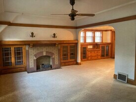 2569 N 61st St, Unit 2569 in Milwaukee, WI - Building Photo