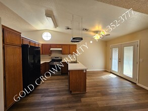 930 Birch St in Brawley, CA - Building Photo - Building Photo