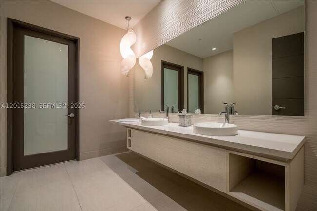 property at 17301 Biscayne Blvd