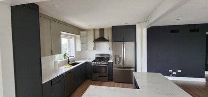 7400 Lincoln Ave in Skokie, IL - Building Photo - Building Photo