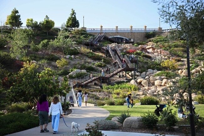 The Brynn in San Diego, CA - Foto de edificio - Building Photo