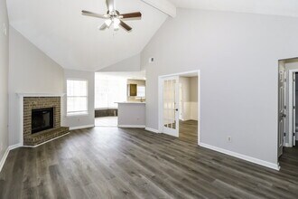 6963 Naples Dr in Cordova, TN - Building Photo - Building Photo