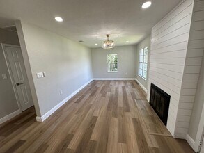 1704 E Elm Rd in Lakeland, FL - Building Photo - Building Photo