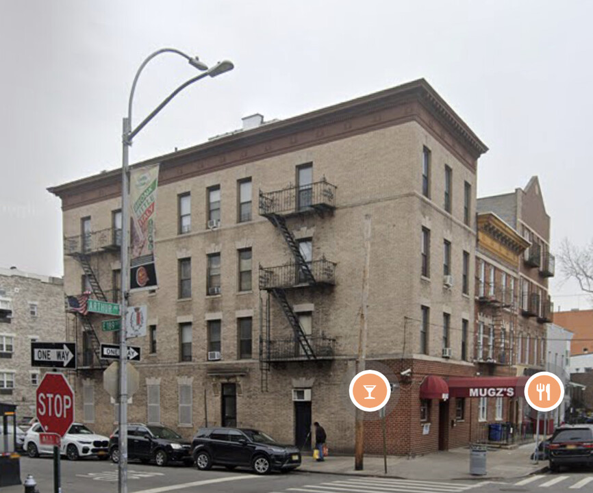 2476 Arthur Avenue in Bronx, NY - Building Photo