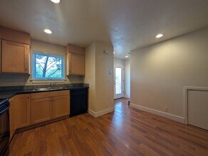 2478 Willamette Alley in Eugene, OR - Building Photo - Building Photo