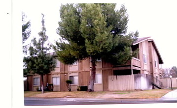 Cherry Lane in Manteca, CA - Foto de edificio - Building Photo