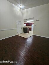 6965 Ortega Woods Dr in Jacksonville, FL - Building Photo - Building Photo