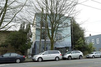 3227 Beacon Ave S in Seattle, WA - Building Photo - Building Photo