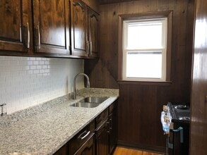 49 Pembroke Ave, Unit 3 in Providence, RI - Foto de edificio - Building Photo