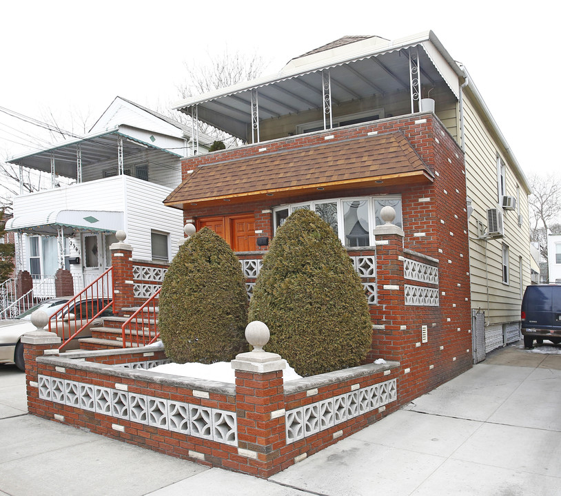 2303 E 23rd St in Brooklyn, NY - Building Photo