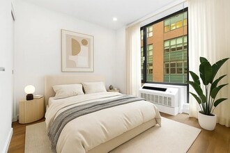 41-32 27th St in Queens, NY - Foto de edificio - Building Photo