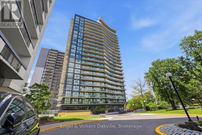 property at 1461 Lawrence Ave W